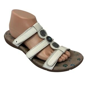 Taos Prize 3 Women's Size 10 White Leather Strappy Embellished Flat Sandals